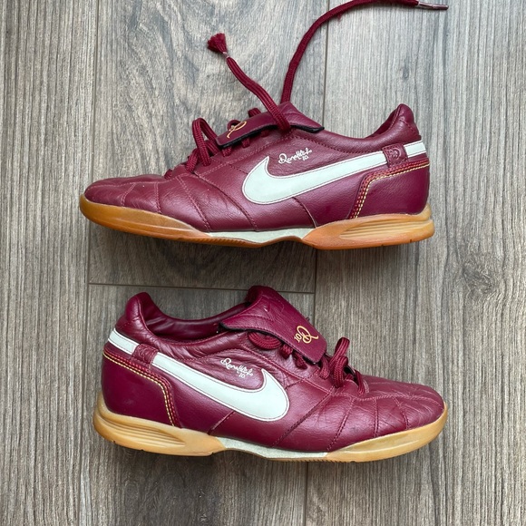 Nike Other - NIKE Tiempo Ronaldinho R10 Trainers | 6.5
